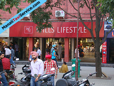 Chandigarh shopping, Sector 17 tour, chandigarh shopping plaza, sector 17 chandigarh, chandigarh 17 sector market.