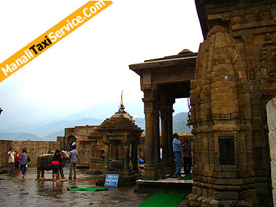 Ancient baijnath Temple Sighseeing on Way to Dharamshala from Manali !