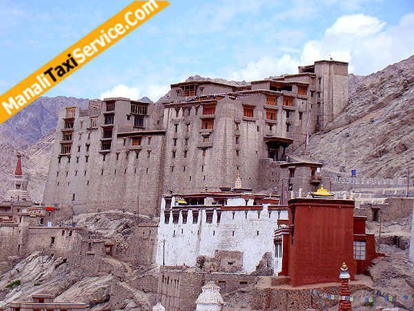Leh Palace Pictures, leh palace, local sightseeing in leh